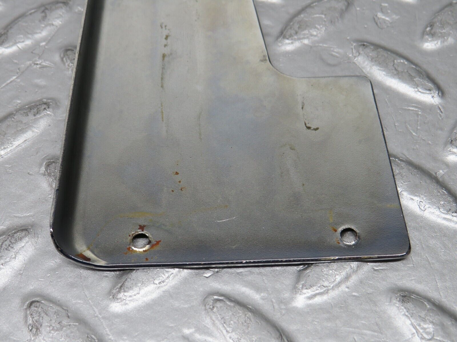 37761 Mercedes-Benz A124 320E Cabriolet Left Door Chrome Cover