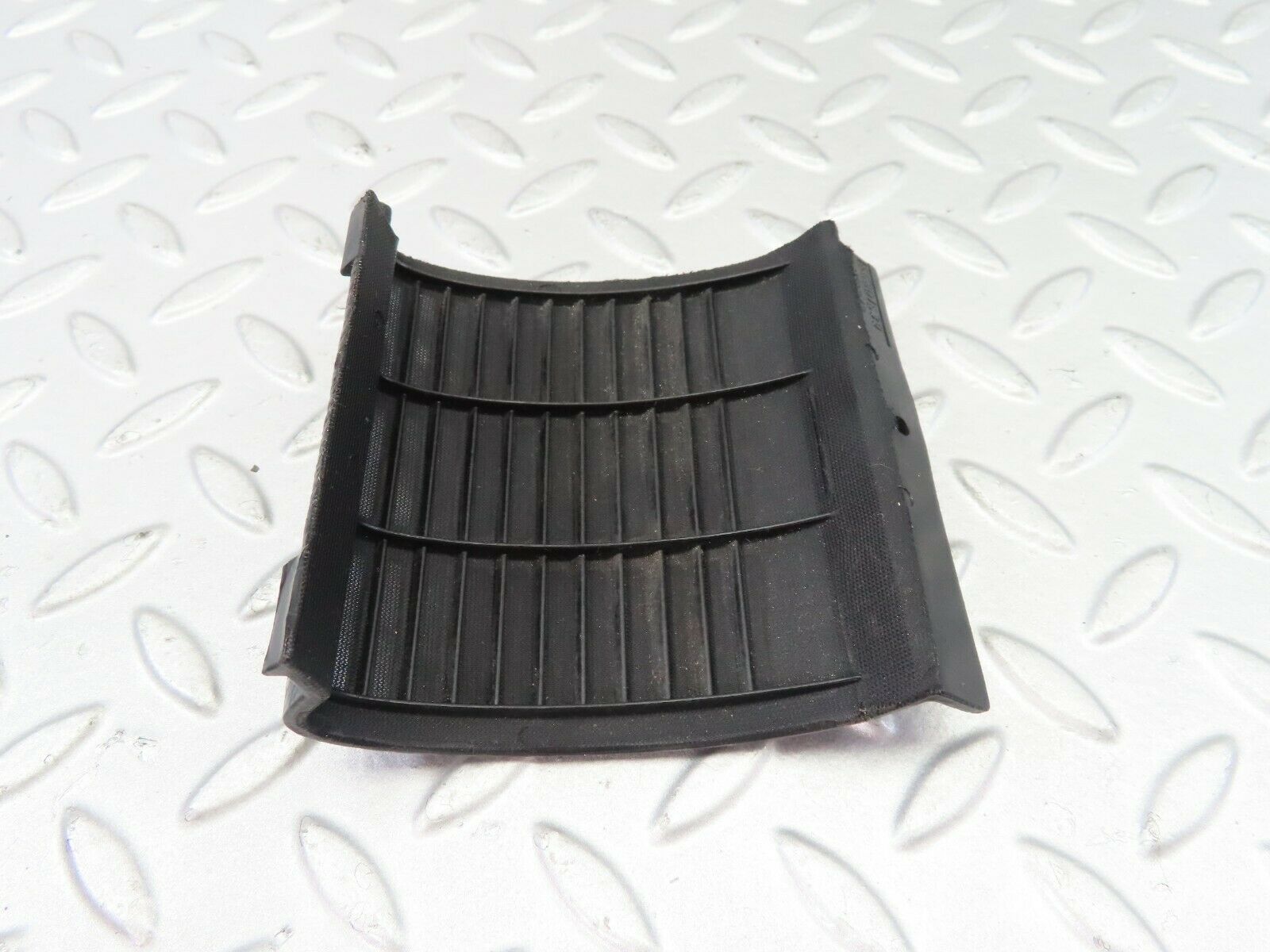 7452 Mercedes-Benz W116 450SE Dashboard Speaker Cover Grill Right 1166801639