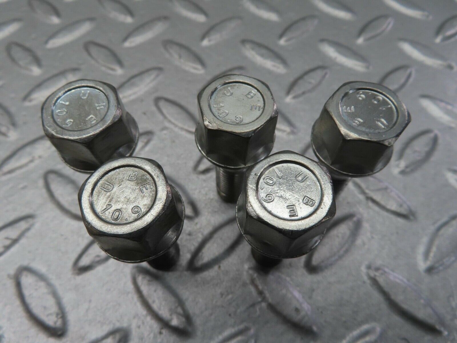 13220 Mercedes-Benz 5x Alloy Wheel Lug Bolt M12x1.5