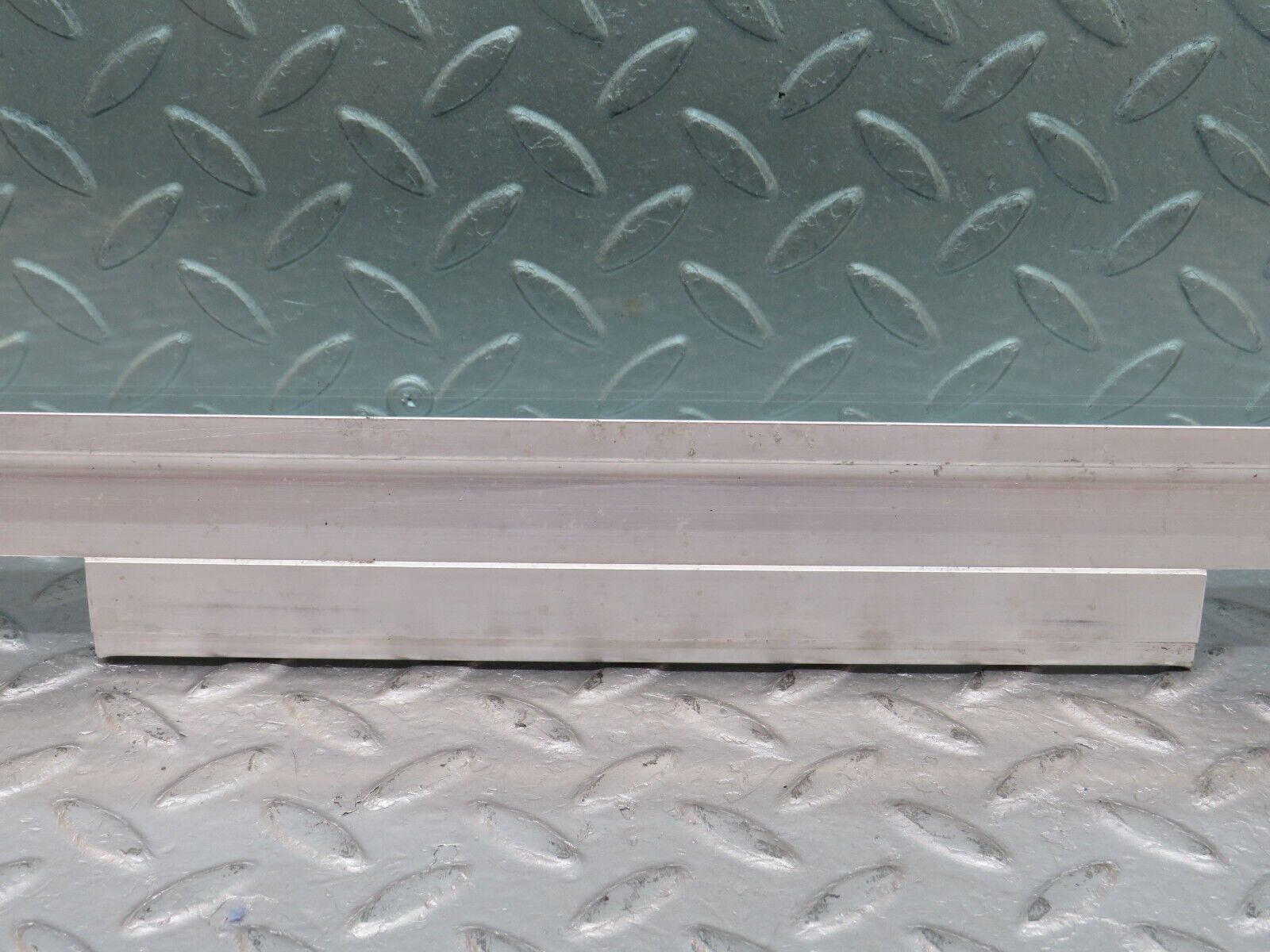 36039 Mercedes-Benz W126 420SE Rear Right Door Window Glass