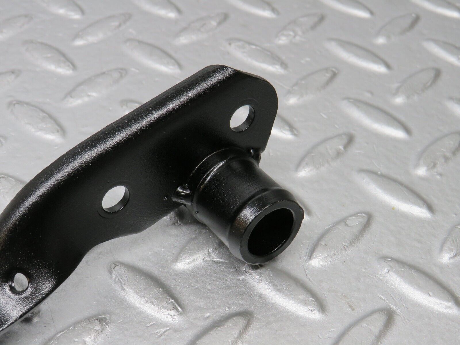 38972 Mercedes-Benz W201 190E 2.6L Engine Lifting Eyes Hooks