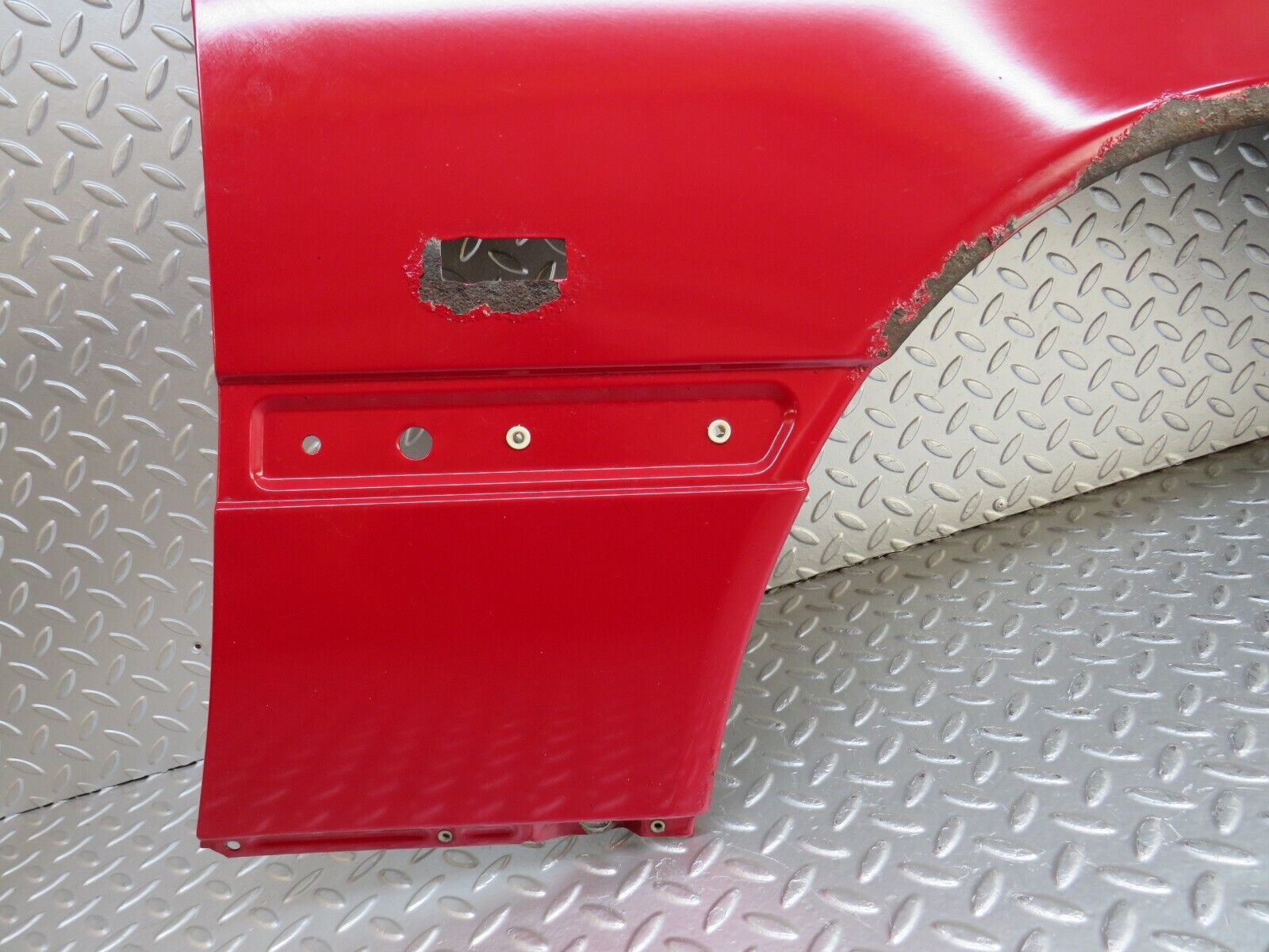 33369 Mercedes-Benz W202 C180 Front Right Fender Wing