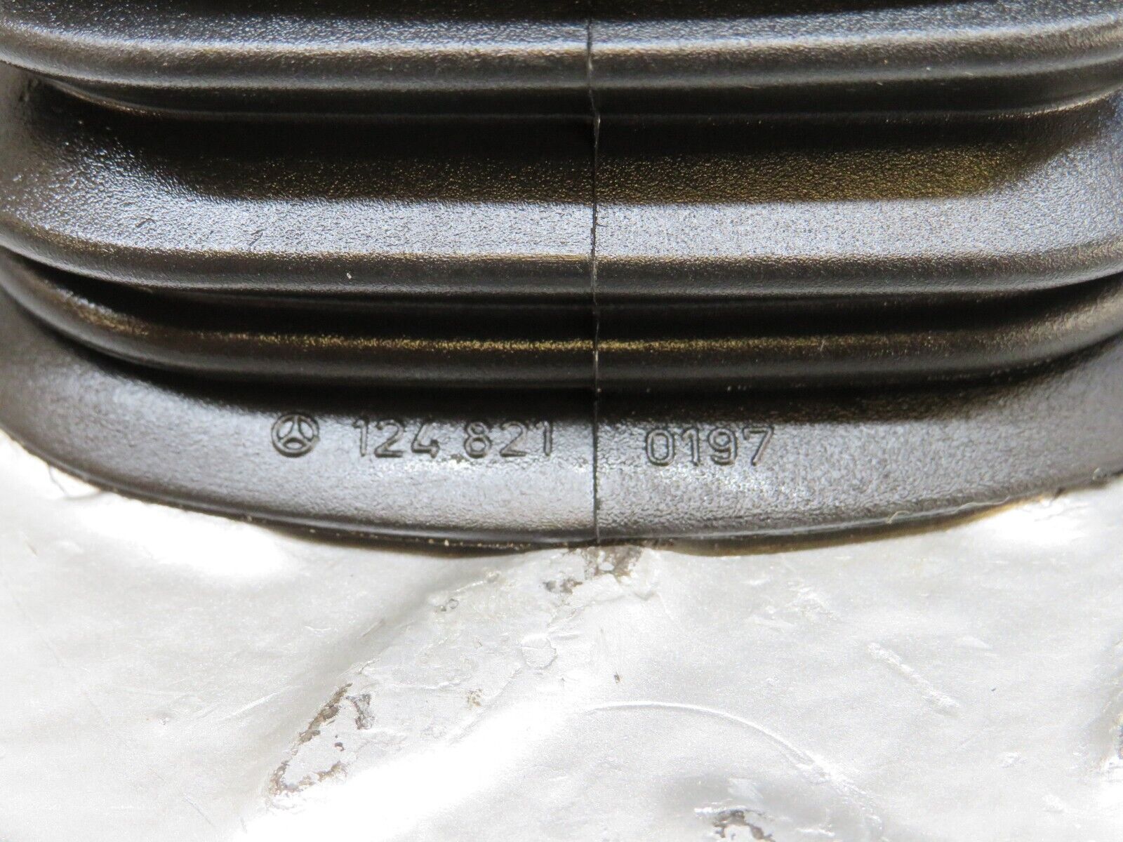 26522 Mercedes-Benz C124 220CE Door Wire Protector Rubber 1248210197