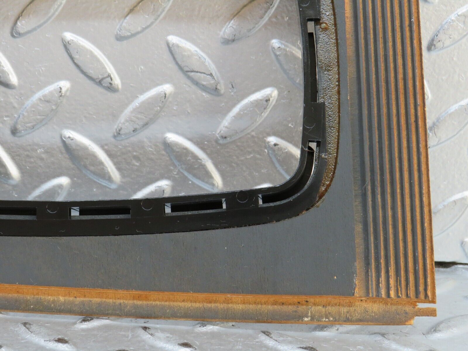 28265 Mercedes-Benz S123 240D Wagon Centre Console Wood Panel