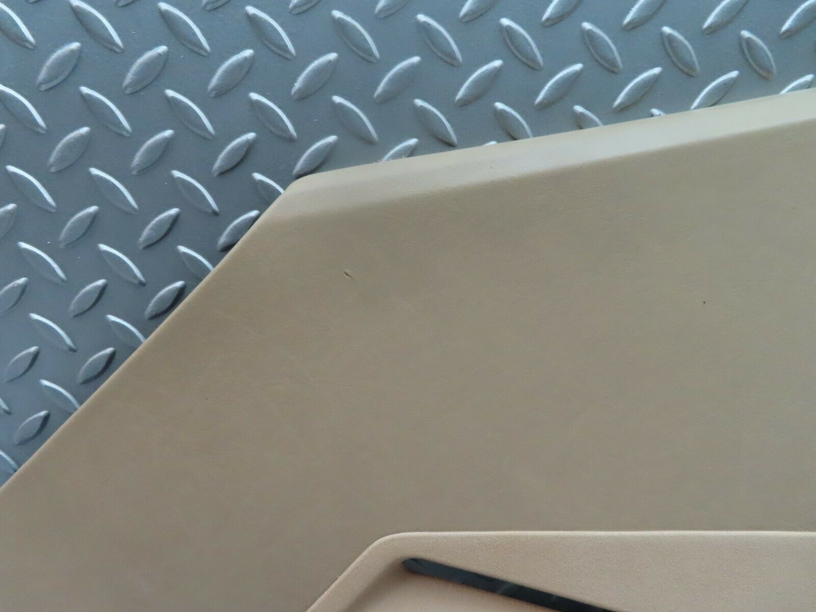 5449 Mercedes-Benz W124 230E C Pillar Panel Right 1246952844