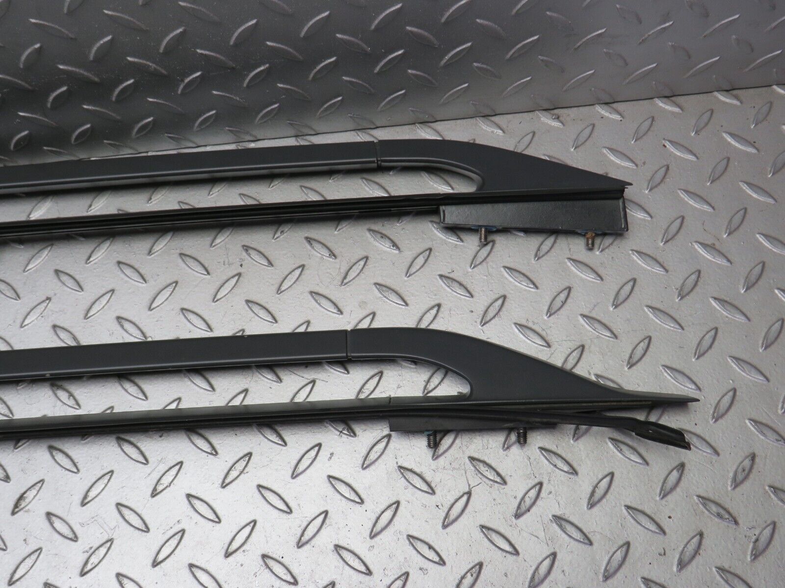 32584 Mercedes-Benz S124 300TE Wagon Roof Rack Rails Pair