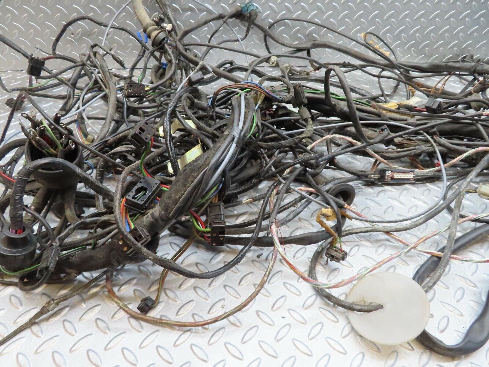 14182 Mercedes-Benz C107 280 SLC Engine Chassis Body Wire Wiring Harness