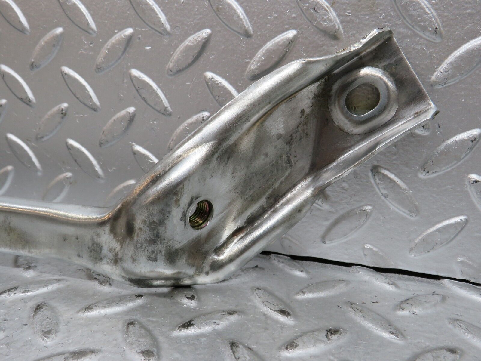 29034 Mercedes-Benz C124 320CE Coupe Rear Seat Belt Bracket