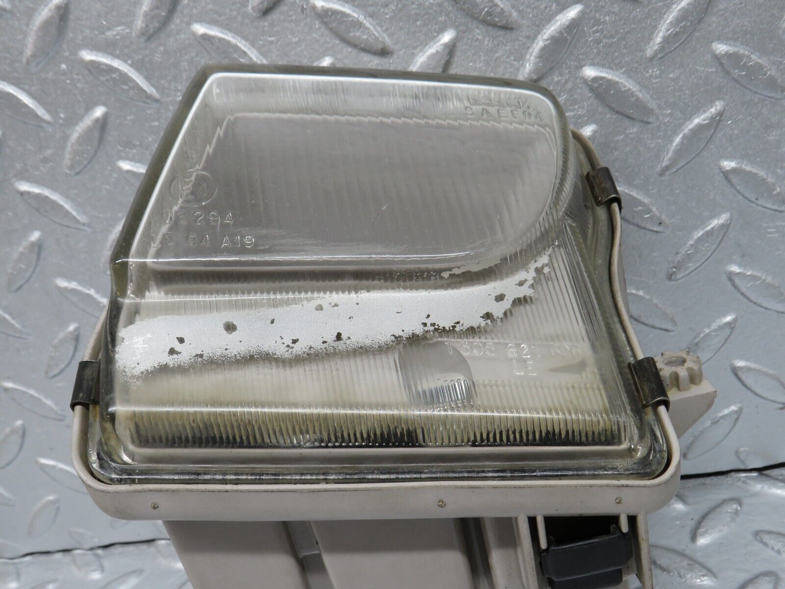 39611 Mercedes-Benz R129 320SL Coupe Front Left Fog Light Bosch 1305621696 1305230160 1305219028