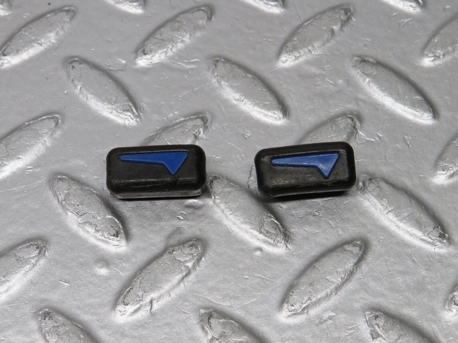 39239 Mercedes-Benz C114 280CE Coupe Heater Control Knob 2x