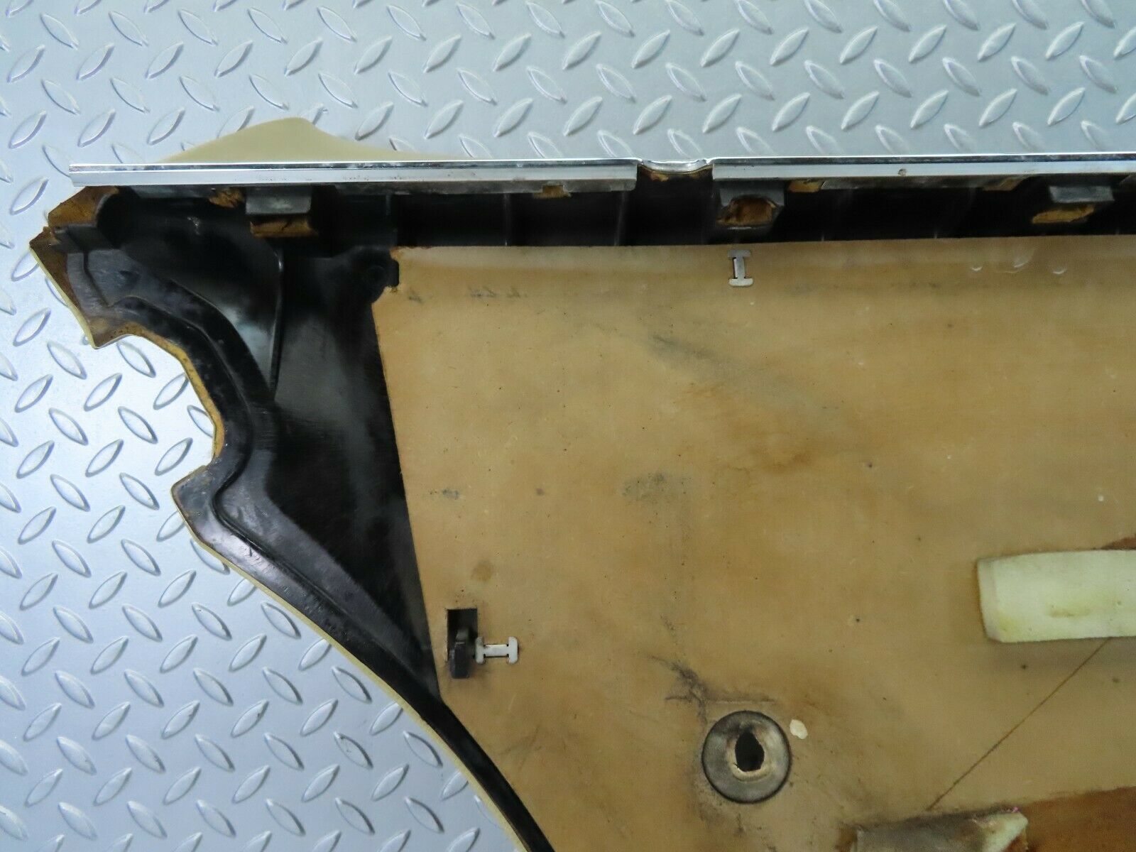 7315 Mercedes-Benz W116 450SE Rear Right Door Card Beige 1167370270