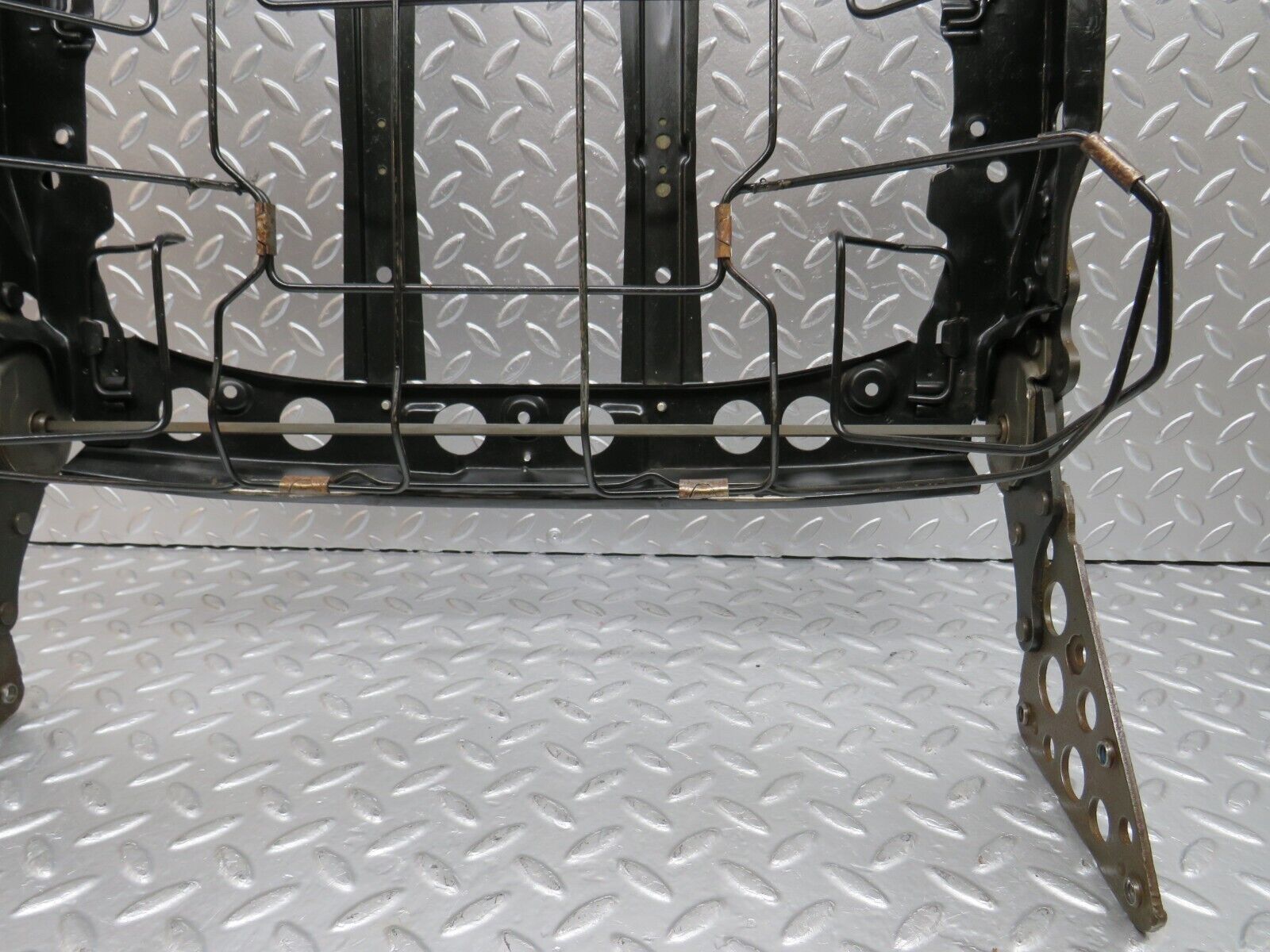 25479 Mercedes-Benz W123 200 Seat Backrest Right Side 1239101485