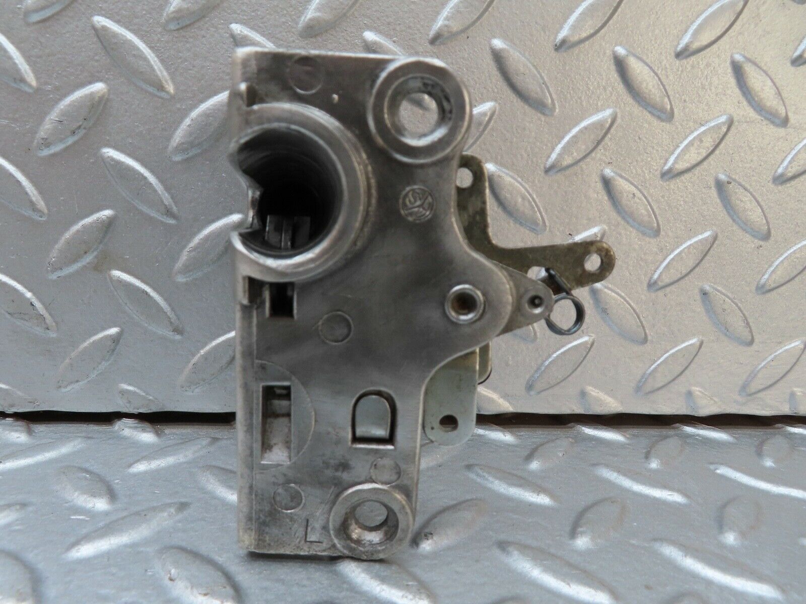 18586 Mercedes-Benz W120 W121 Ponton Rear Left Door Lock Mechanism