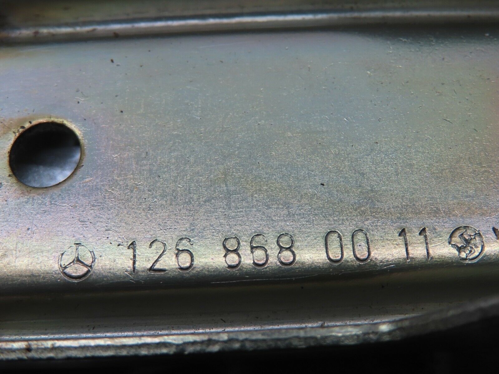 21570 Mercedes-Benz W126 300SE Seat Belt Adjuster Rail 1268680011