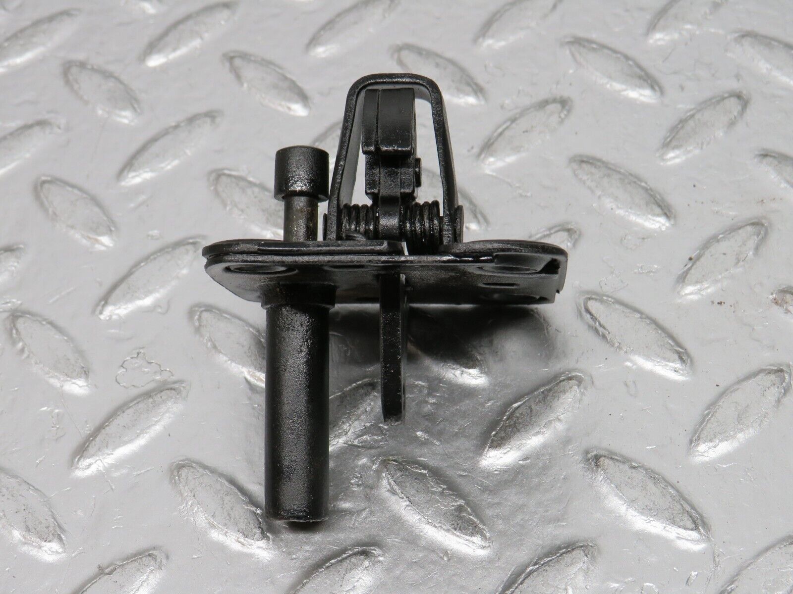 0705 Mercedes-Benz C107 350SLC Coupe Bonnet Lock Catch