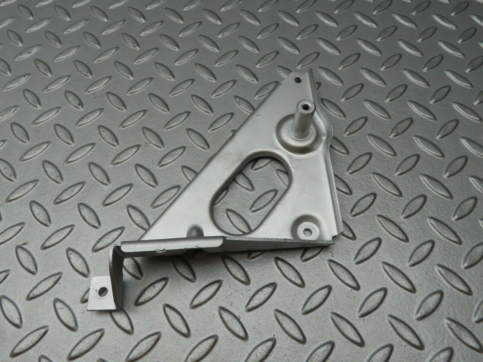 4168 Mercedes-Benz C123 230CE Coupe Handbrake Regulator Console