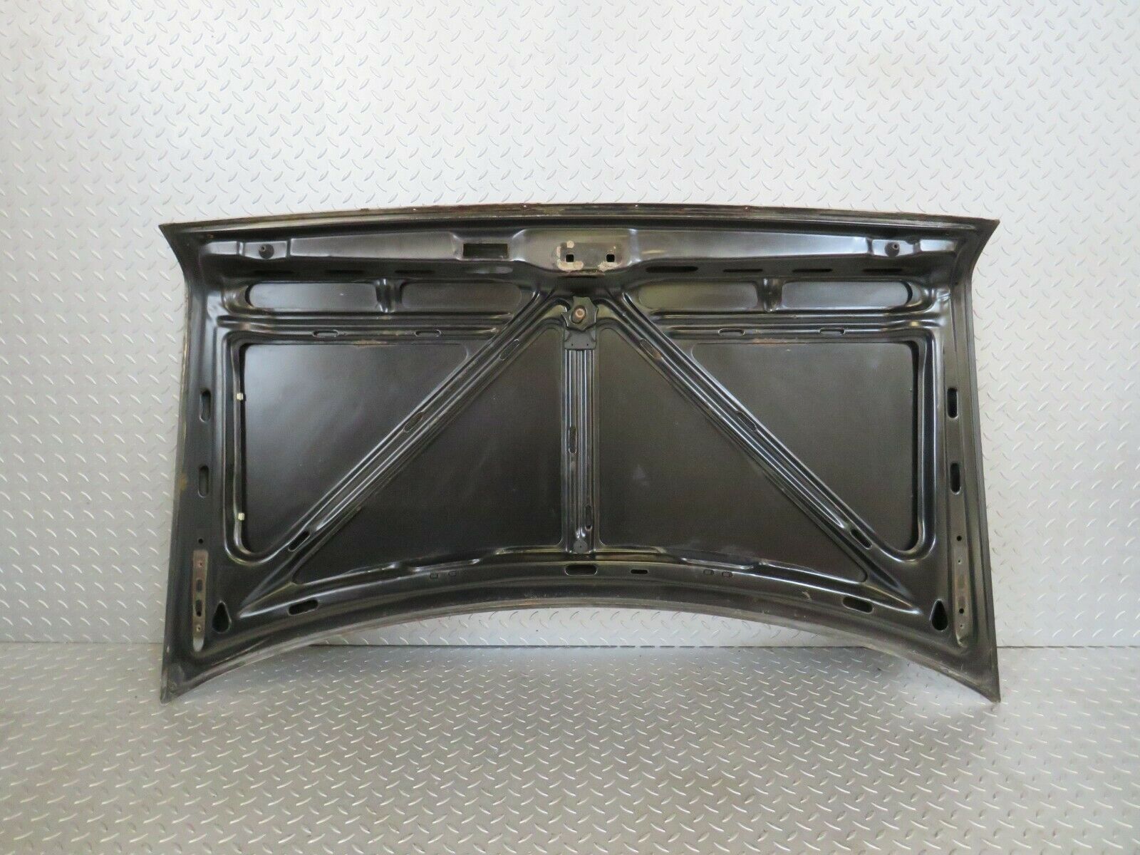 23275 Mercedes-Benz W116 350SE Boot Lid Trunk Door