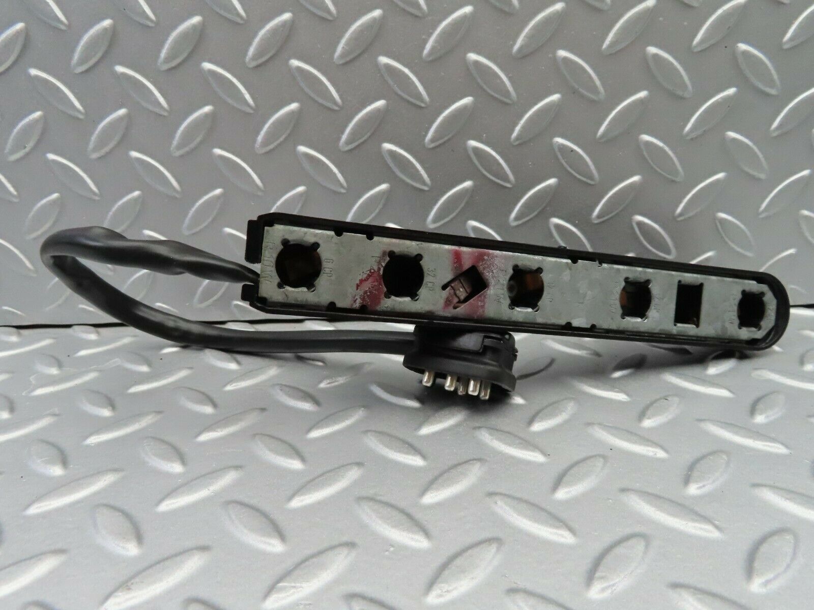 6537 Mercedes-Benz S124 E220 Wagon Left Tail Light Bulb Holder