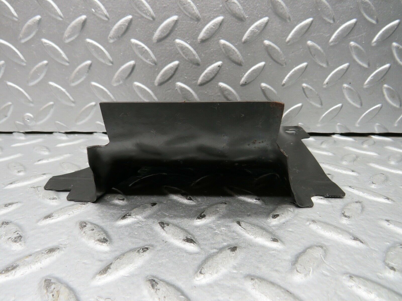 21776 Mercedes-Benz W126 300SE Rear Cable Channel Pair