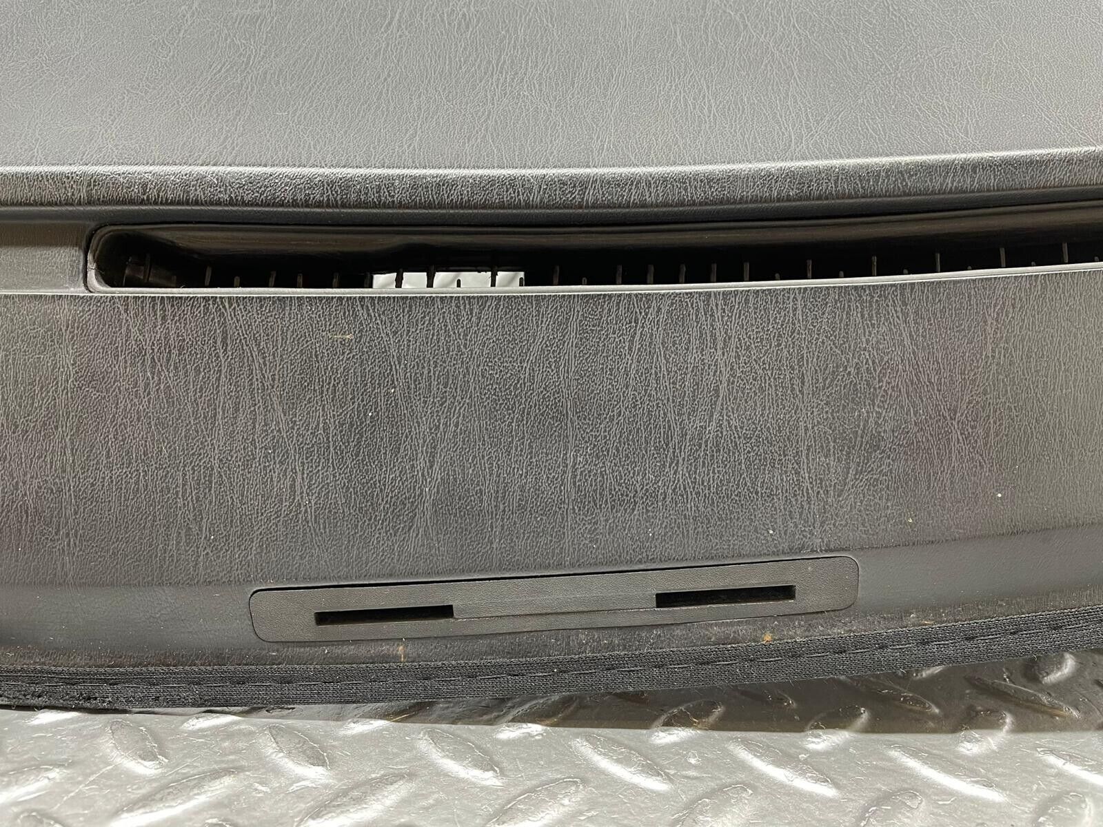 37966 Mercedes-Benz A124 320E Cabriolet Dashboard Black