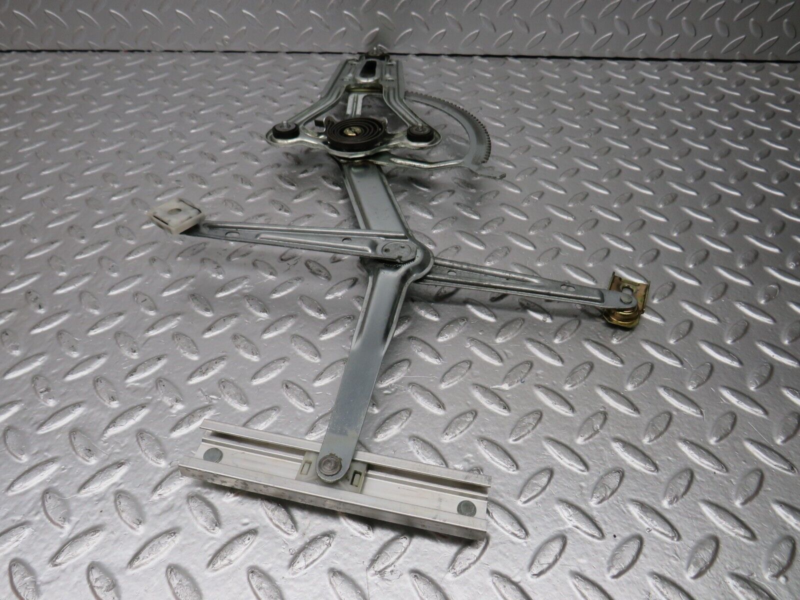 33954 Mercedes-Benz W124 260E Front Left Power Window Regulator