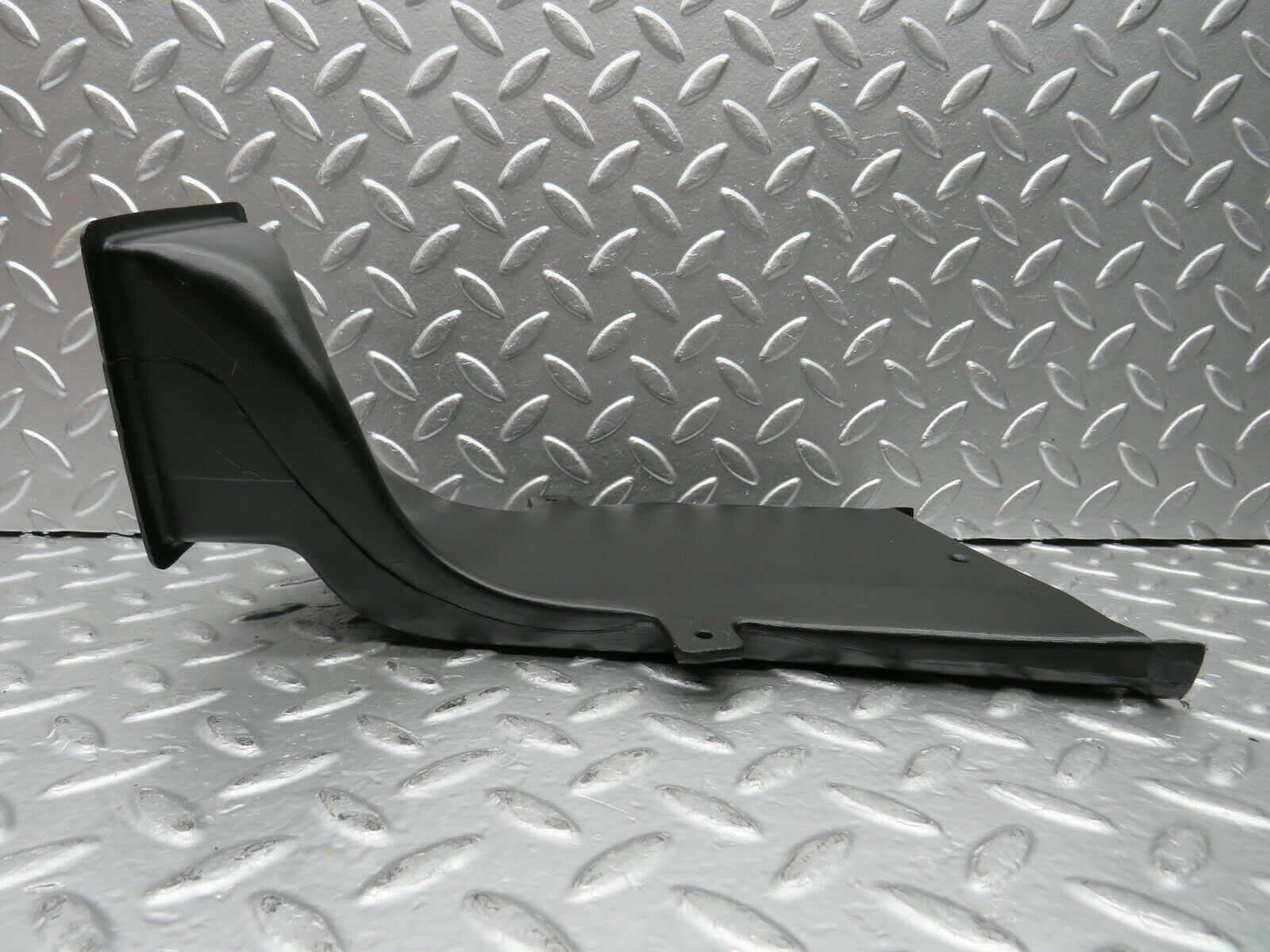 22687 Mercedes-Benz C107 450SLC Coupe Floor Ventilation Duct Left 1078310146
