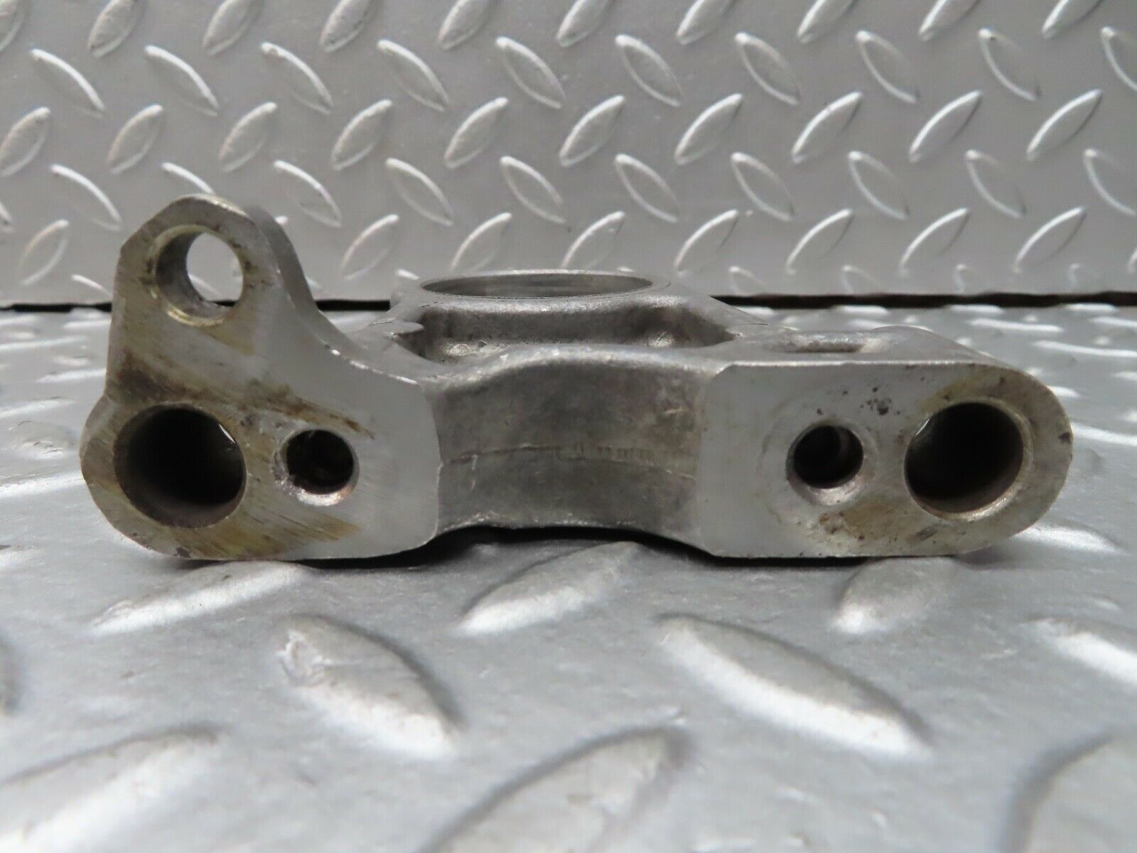 19246 Mercedes-Benz W123 300D Camshaft Tower Bearing 6160510612