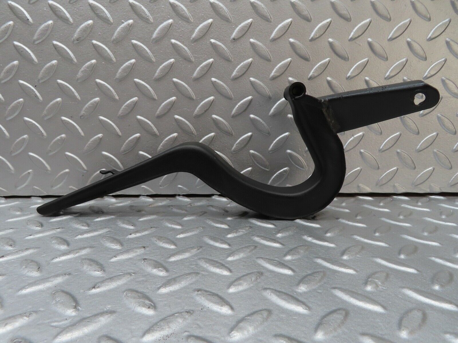 16921 Mercedes-Benz C123 280CE Coupe Trunk Lid Hinge Right Side 1237500287