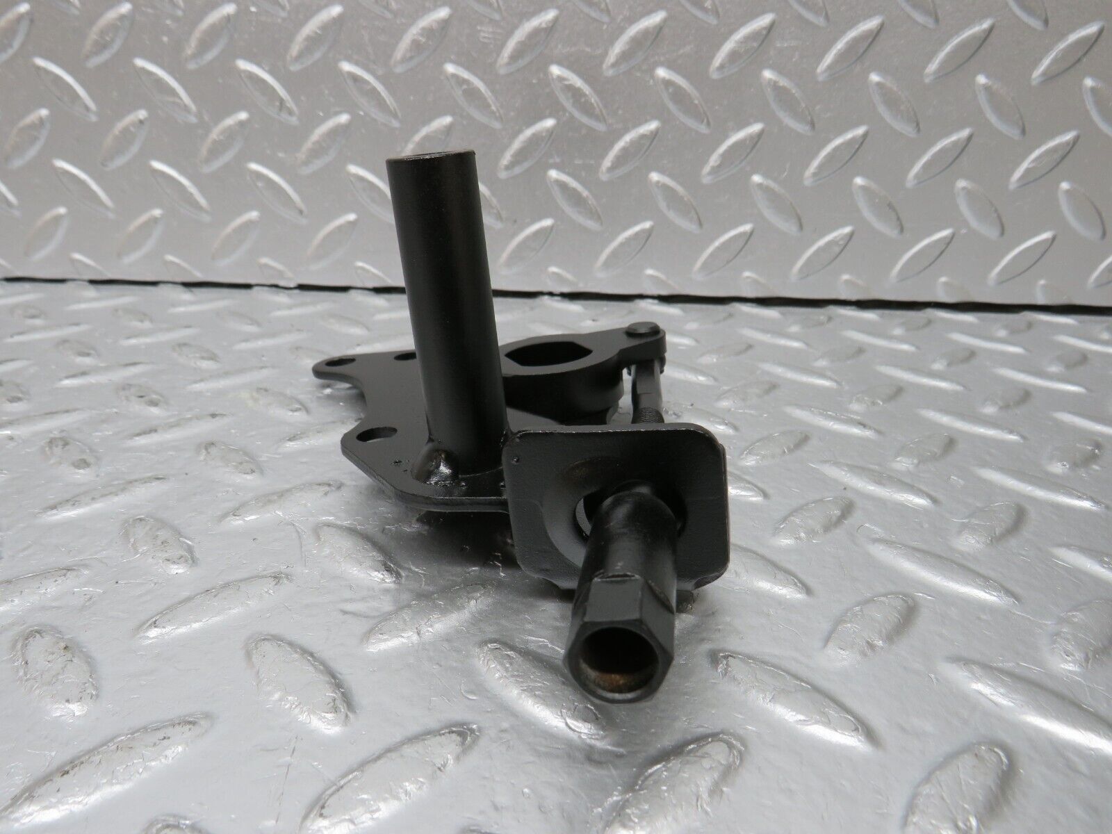 32668 Mercedes-Benz S124 300TE Wagon Belt Tensioner 1032000640