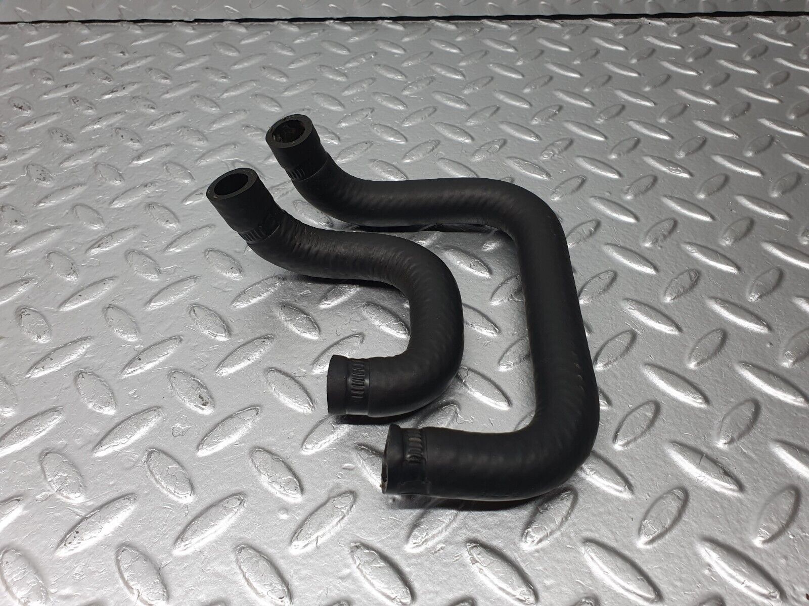 40755 Mercedes-Benz W123 300D Heater Radiator Hose Pipe 1238320194 1238320294