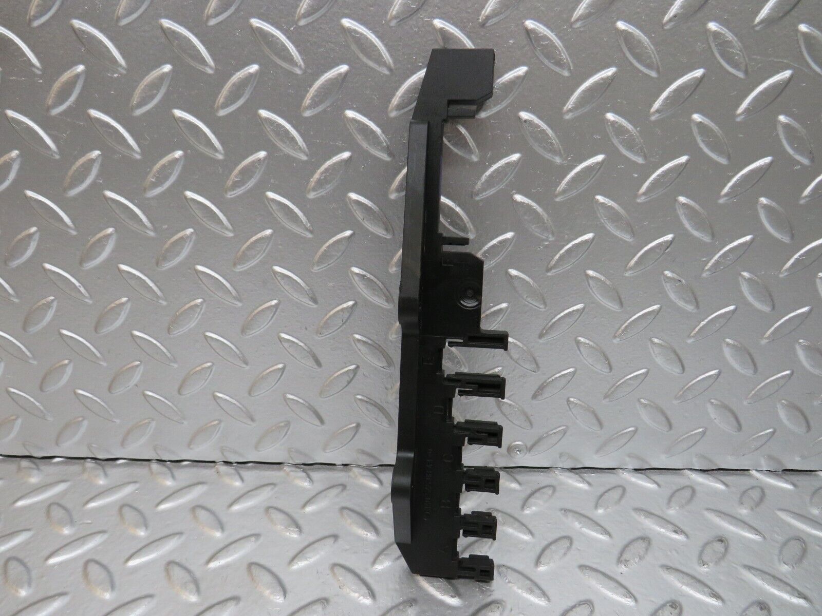 24621 Mercedes-Benz W140 S320 Leg Room Bracket 1405460843