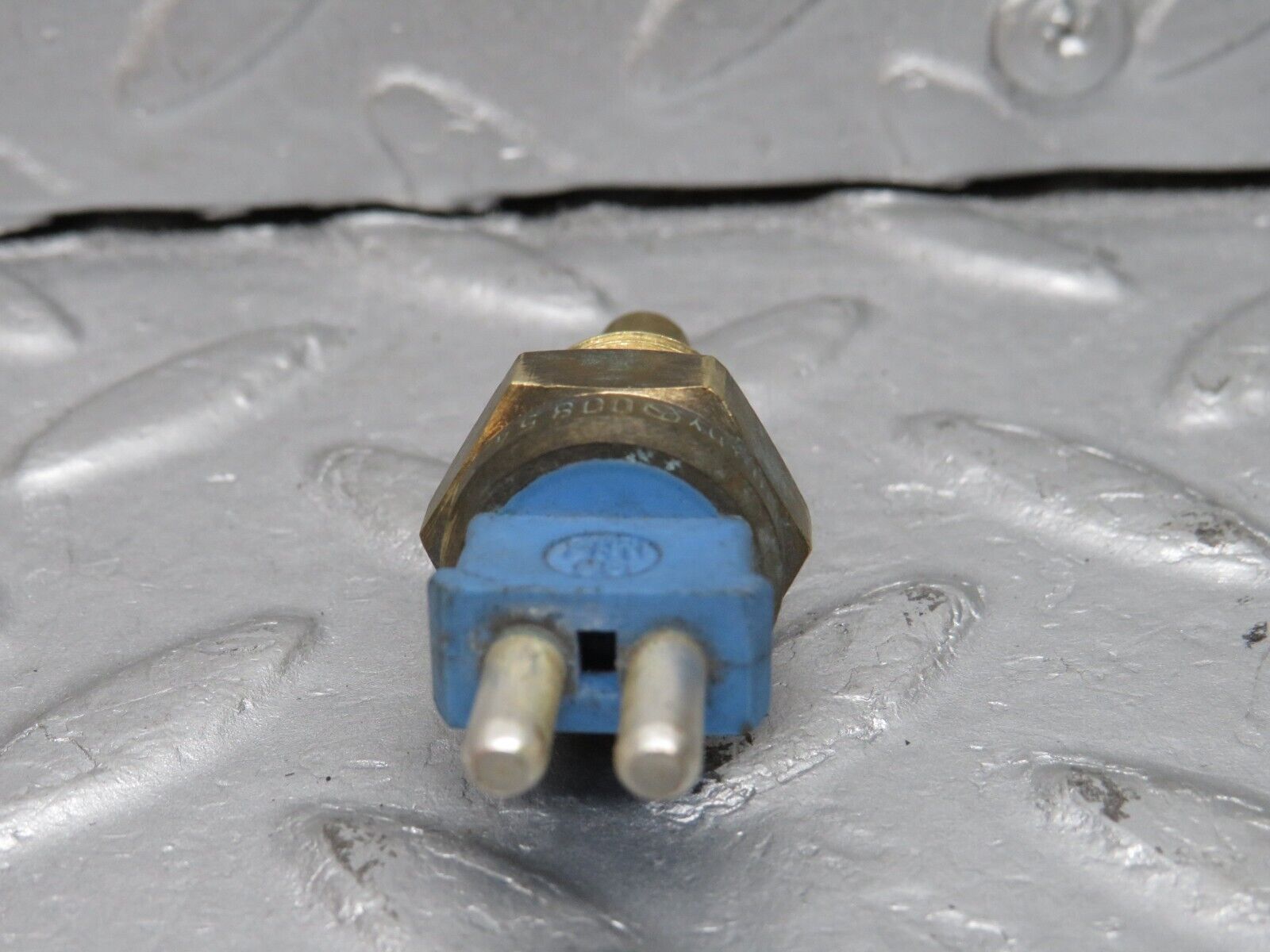 38665 Mercedes-Benz R129 280SL Coupe Coolant Temperature Sensor VDO 0085424517