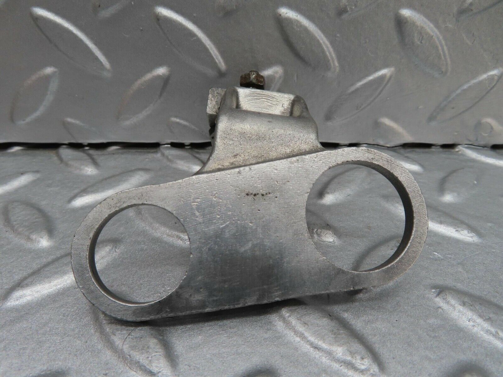 16127 Mercedes-Benz W123 280E Crankshaft Sensor Holder Bracket 1101530440