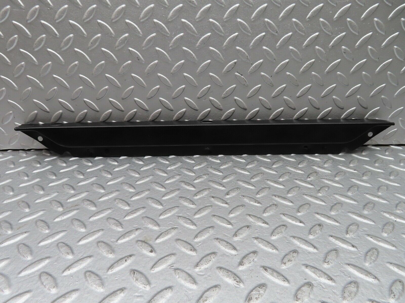 18537 Mercedes-Benz W111 220SE Coupe Rear Window Channel Support