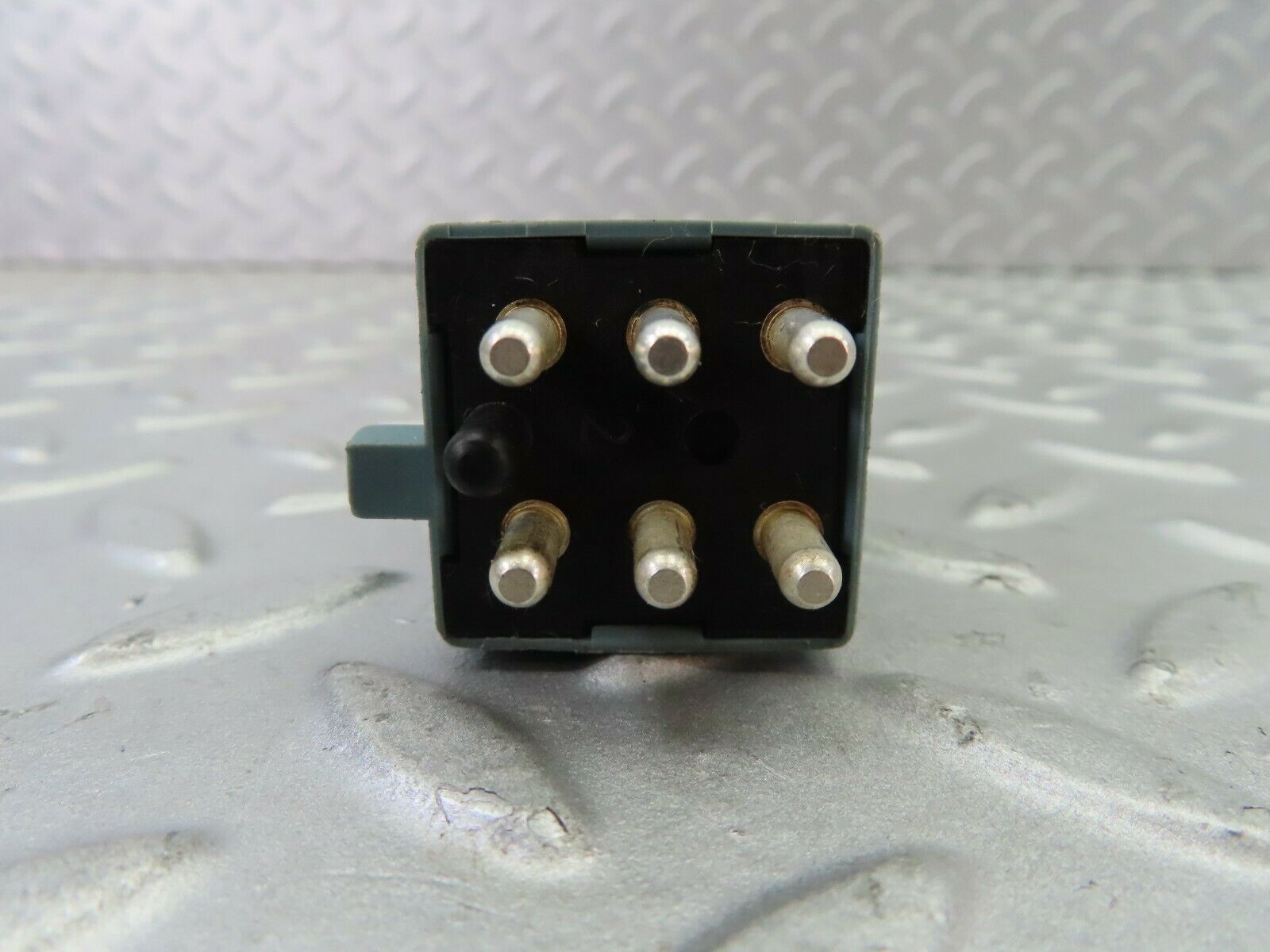 7722 Mercedes-Benz S123 230TE Wagon Wiper Relay 1238210163