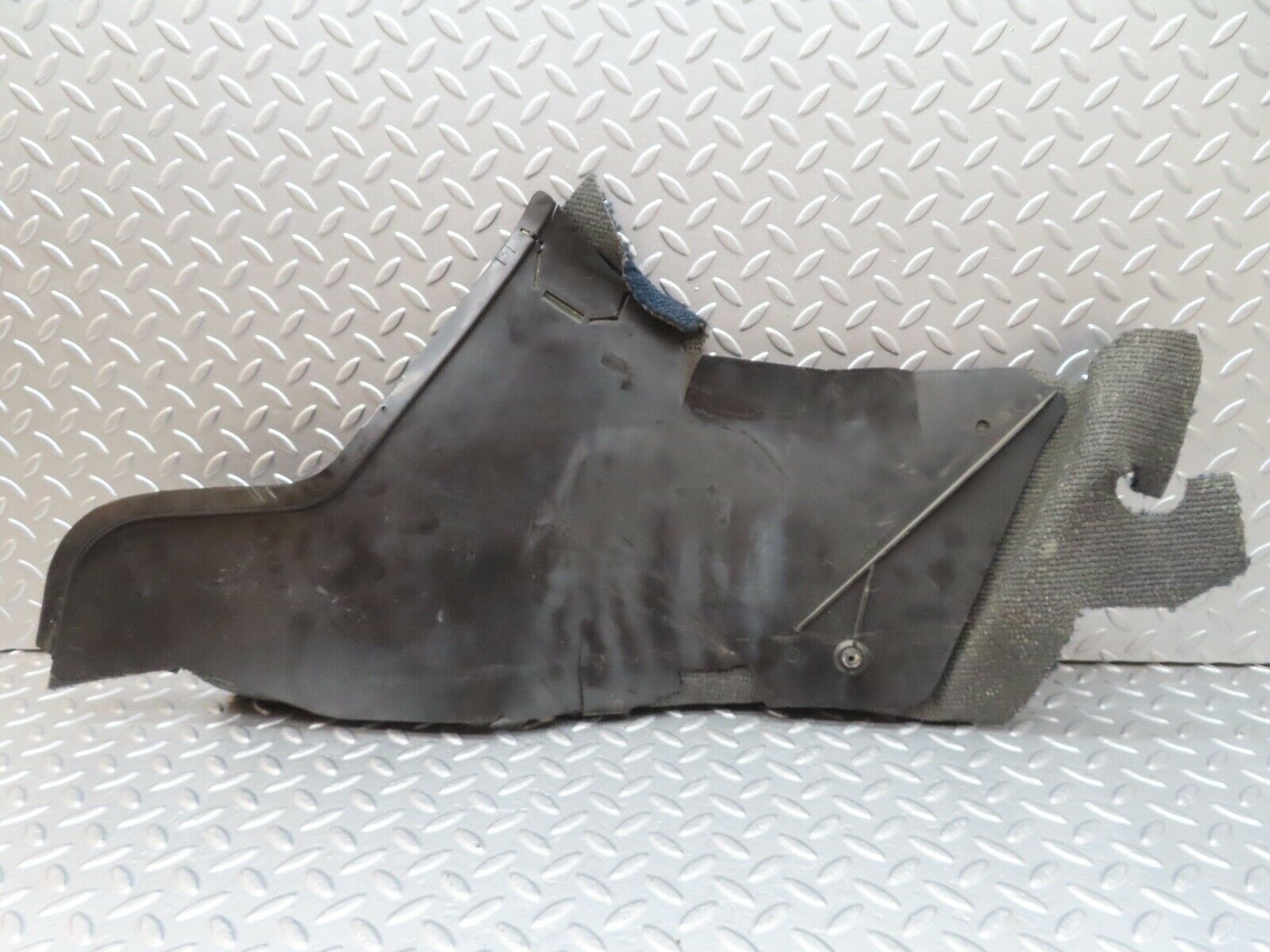 18133 Mercedes-Benz W123 200 Centre Console Carpet Blue Left Side