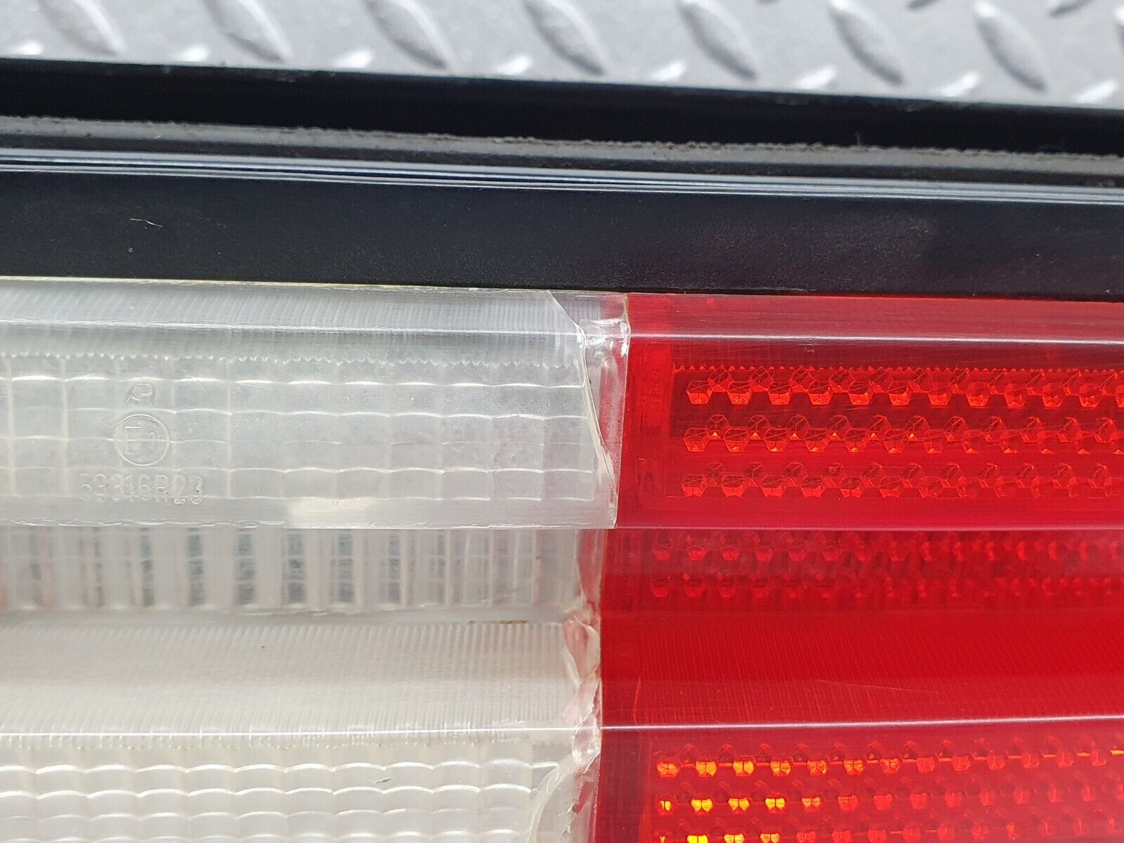 41162 Mercedes-Benz W126 300SE Tail Light & Bulb Holder Right Side