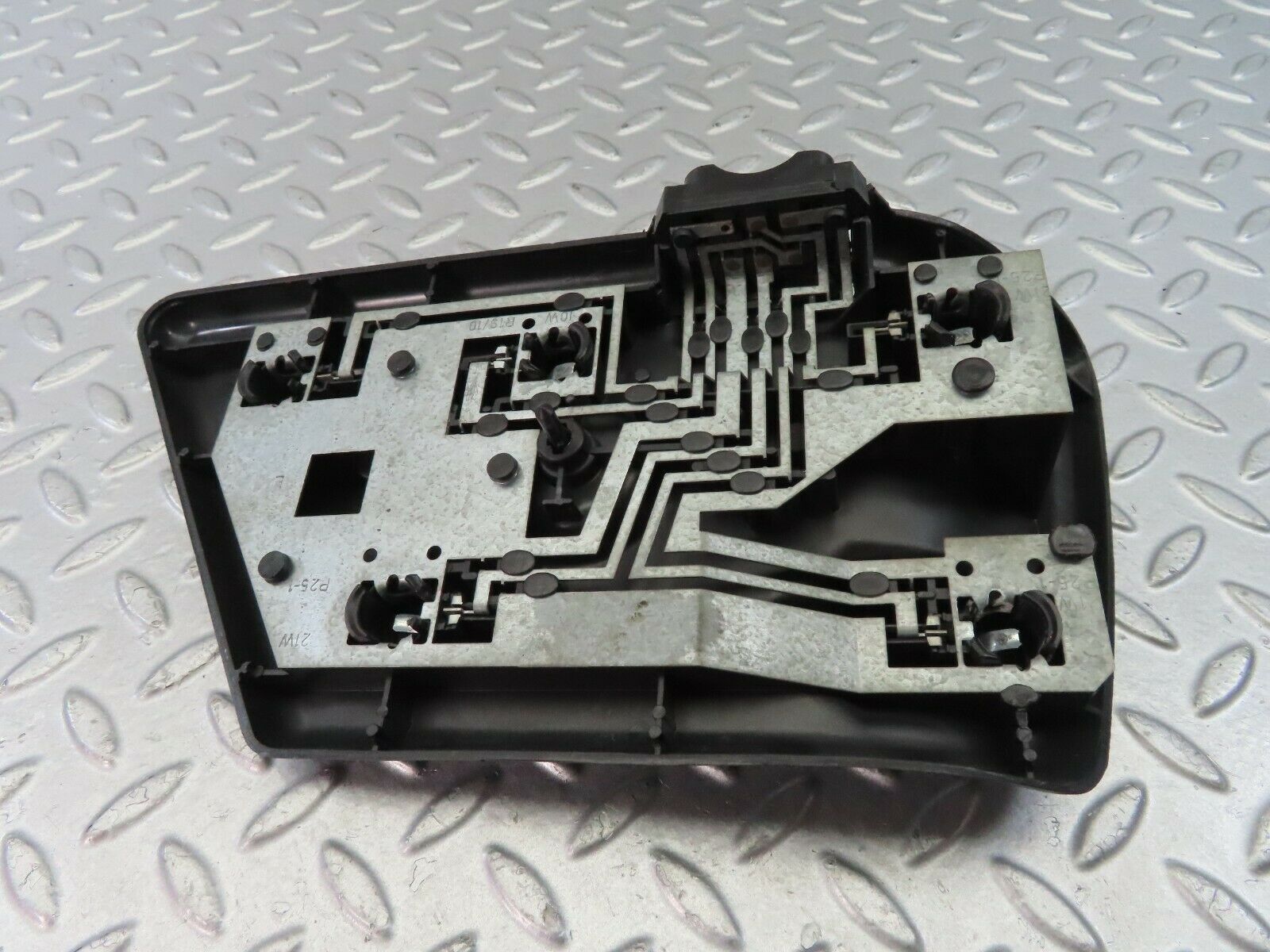 9237 Mercedes-Benz C124 300CE Coupe Tail Light Cover Right Side