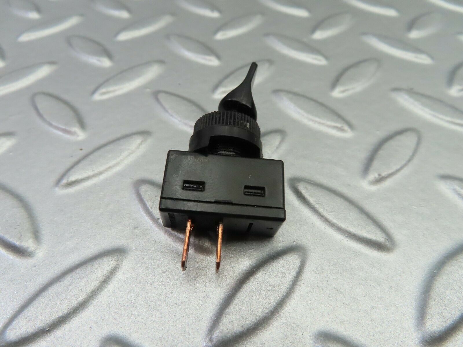 7128 Mercedes-Benz S124 E220 Wagon Switch