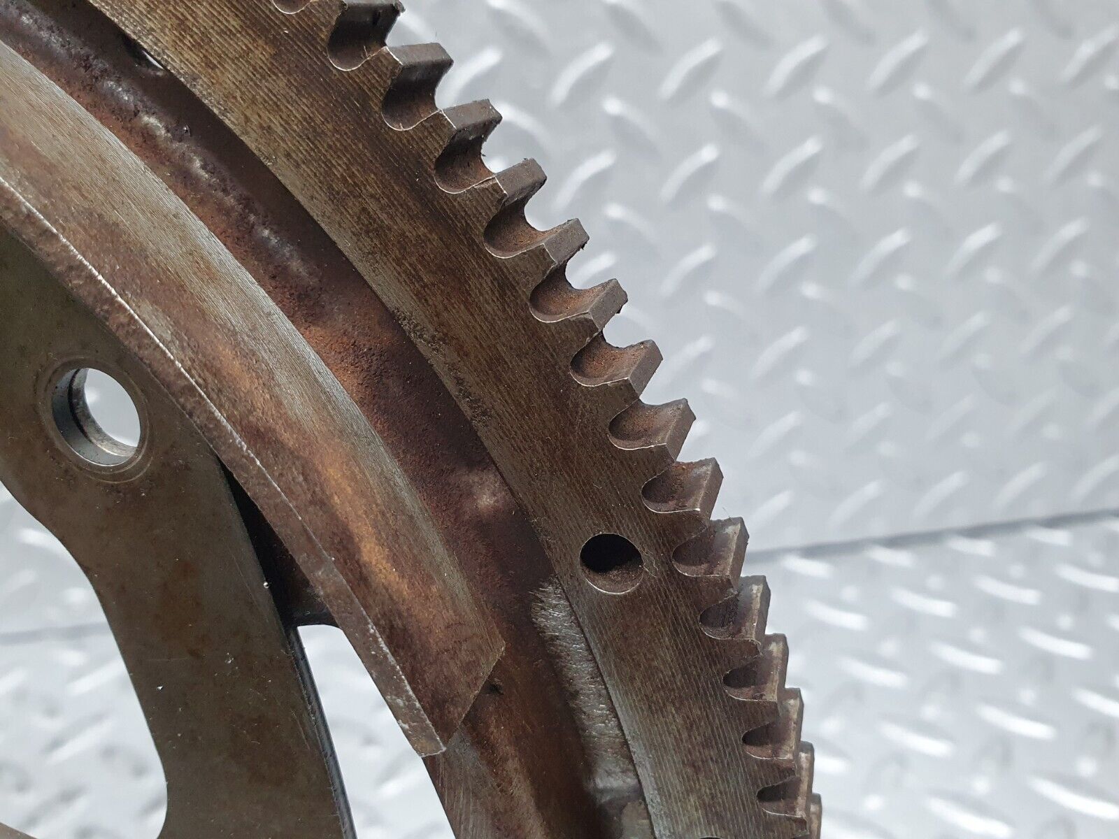 41203 Mercedes-Benz W126 300SE Flywheel Starter Ring With Bolts 1020320606