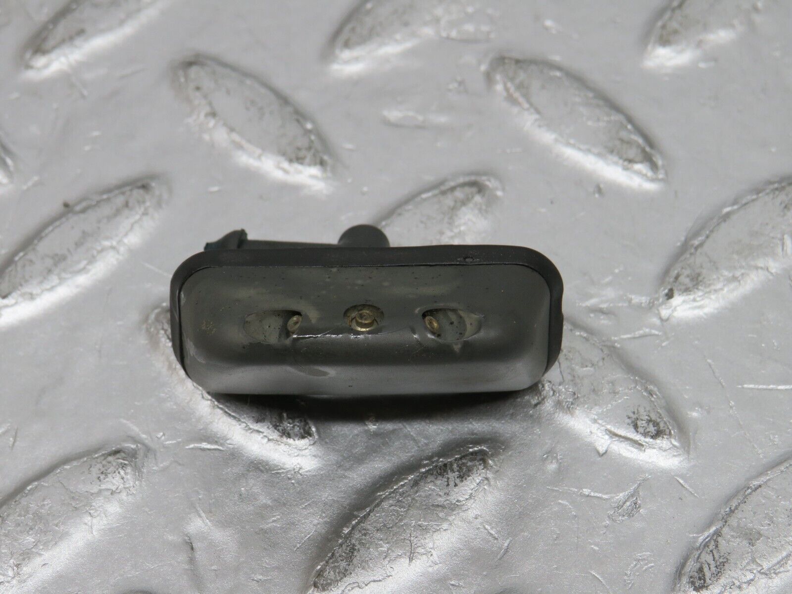 32575 Mercedes-Benz S124 300TE Wagon Tailgate Windscreen Washer Nozzle