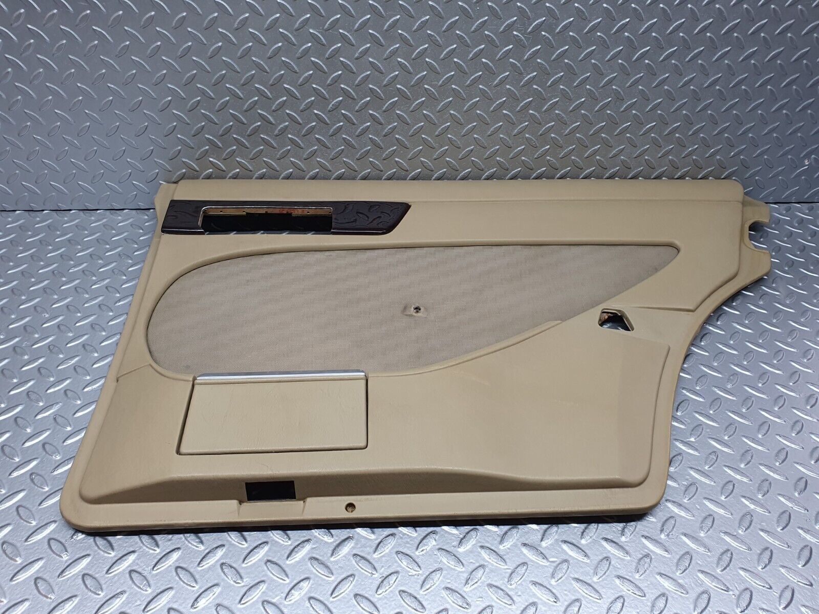 41119 Mercedes-Benz W126 300SE Rear Right Door Card Beige 1267370270