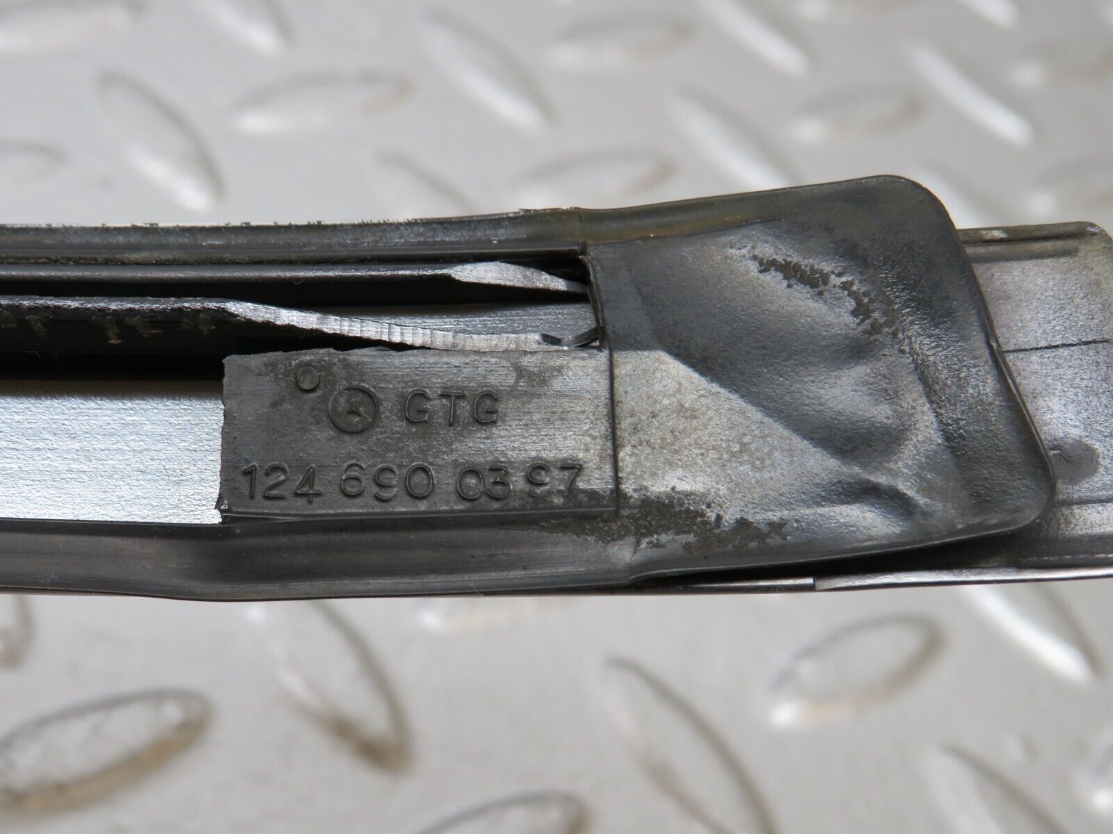 30472 Mercedes-Benz W124 230E Roof Chrome Trim Left Side 1246900397