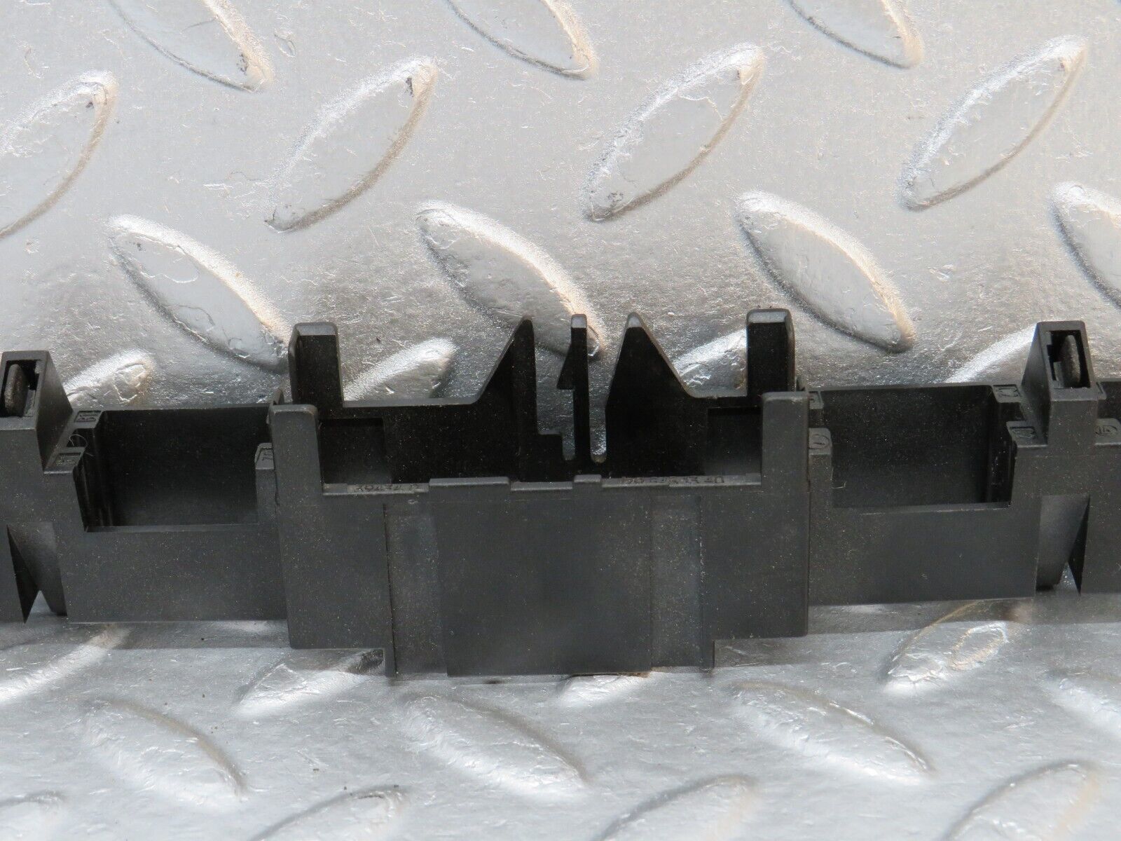 39750 Mercedes-Benz R129 320SL Coupe Connector Holder 1295451340