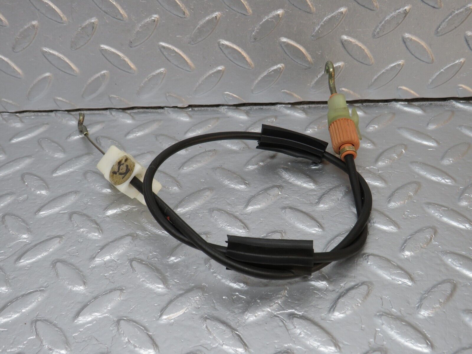 39753 Mercedes-Benz R129 320SL Coupe Door Lock Cable