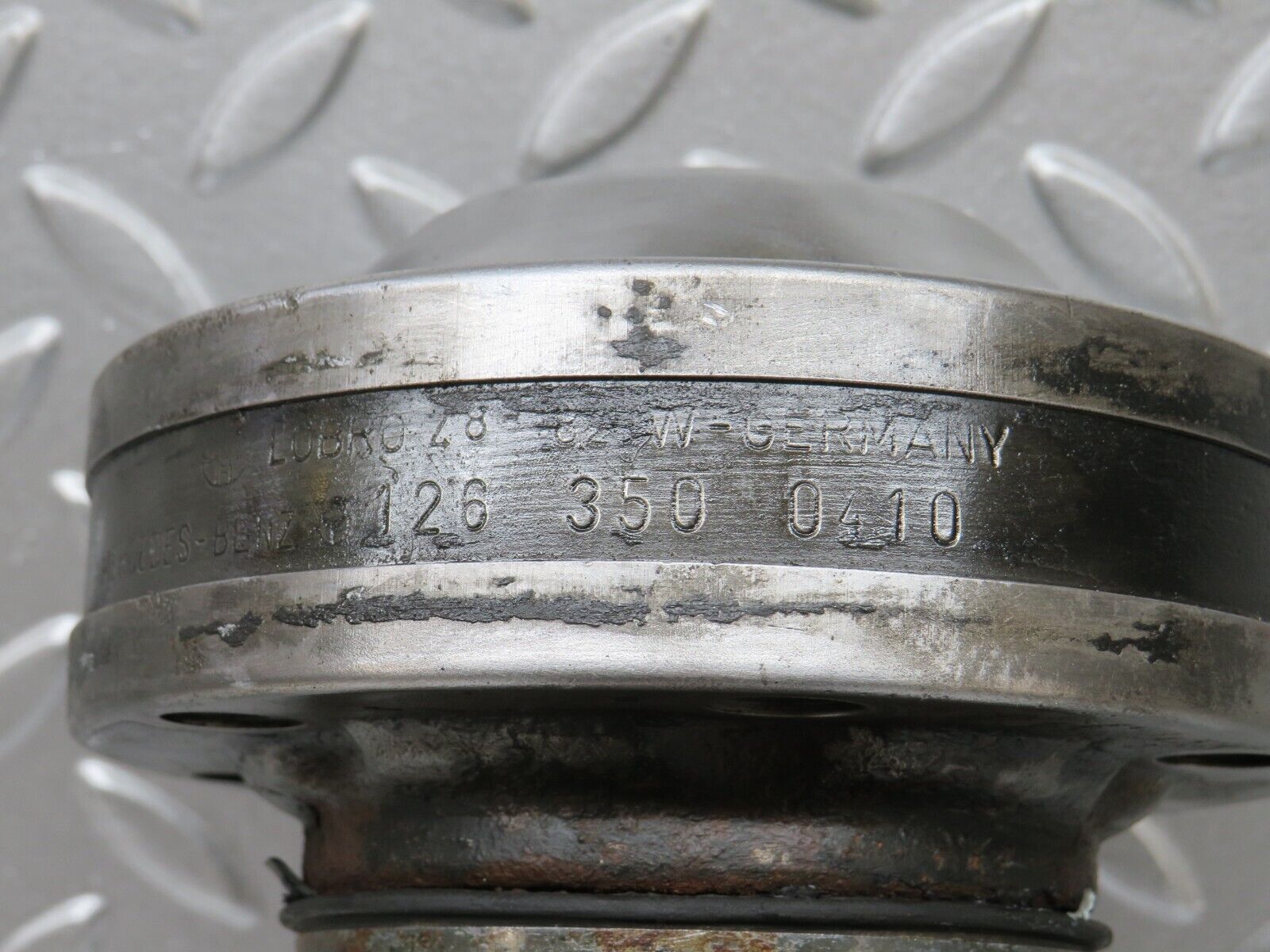 34666 Mercedes-Benz C126 380SEC Coupe Axle Shaft Drive Shaft 1263500410