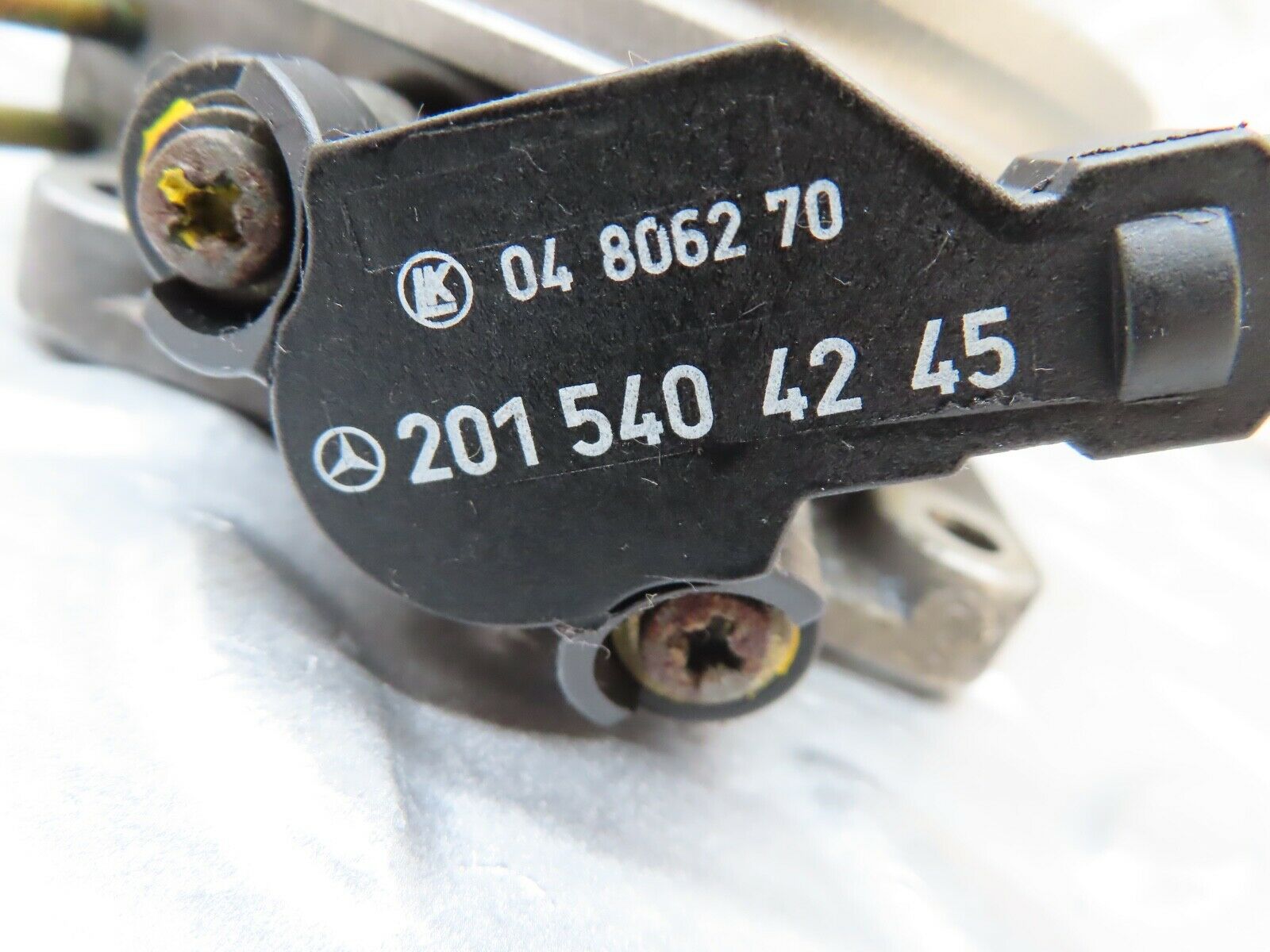 20037 Mercedes-Benz R129 300SL Coupe Throttle Body Valve 0021402853