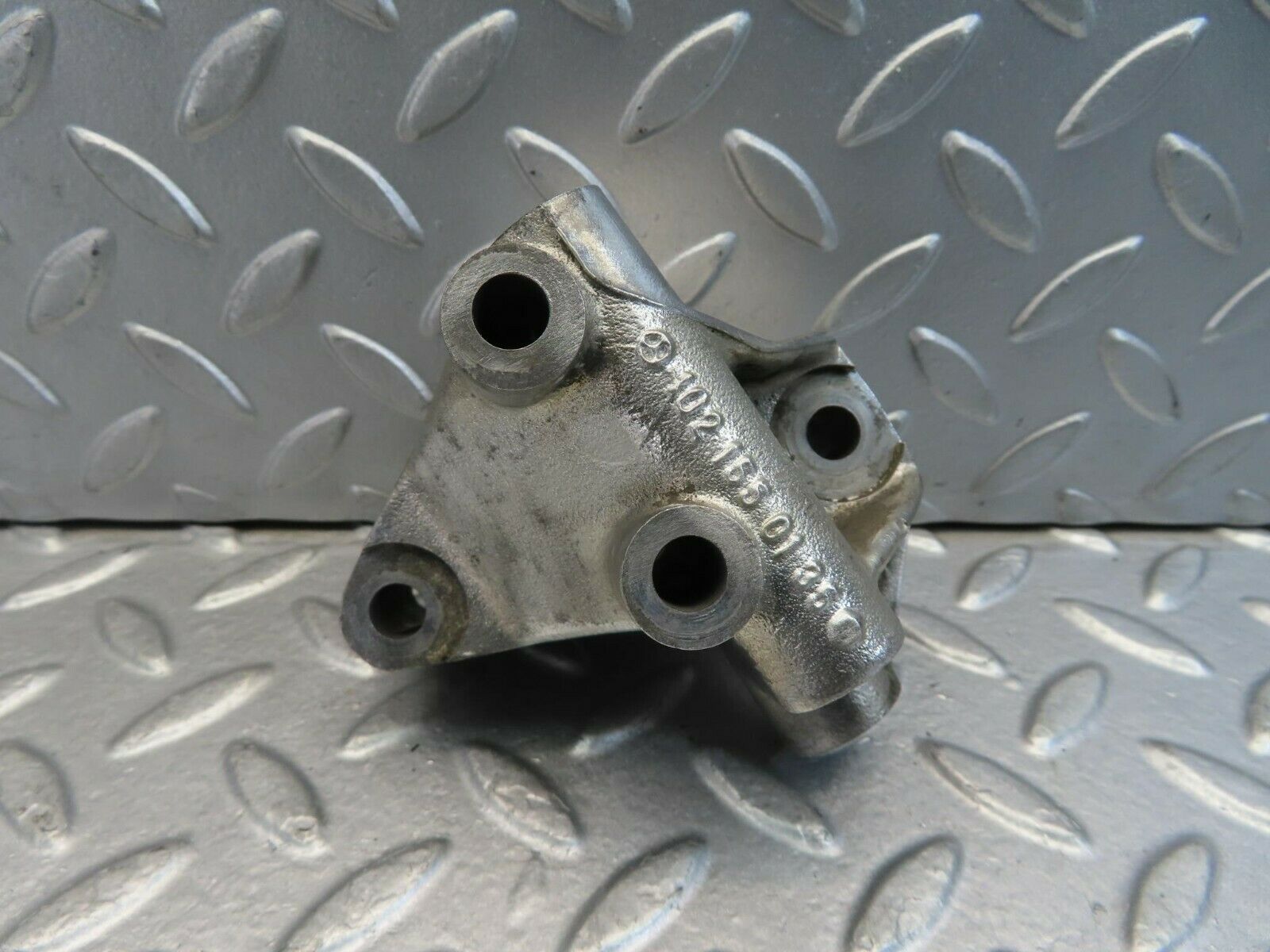 11470 Mercedes-Benz C123 230CE Coupe Alternator Holder Bracket 1021550135