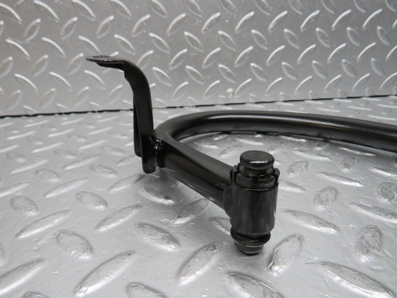 31661 Mercedes-Benz W201 190LE 1.8L Trunk Lid Hinge Right Side