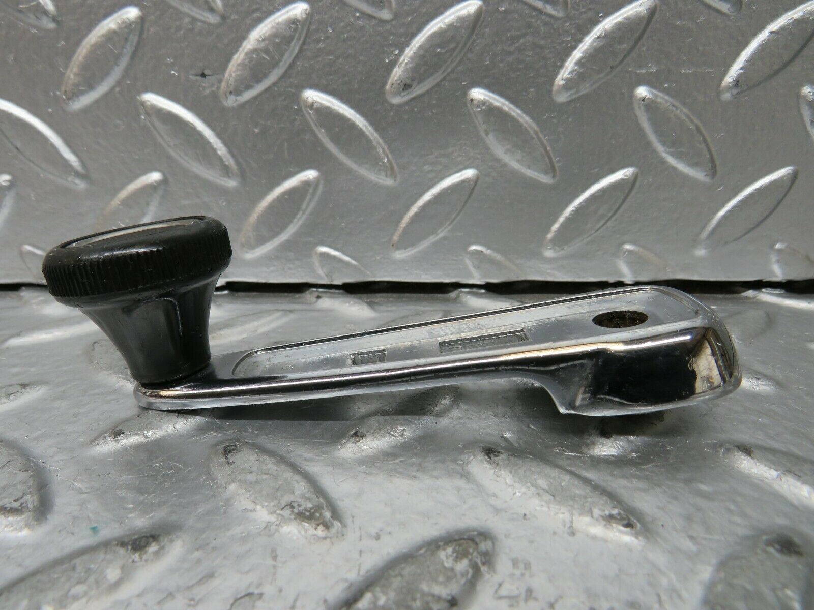 23466 Mercedes-Benz W114 280E Window Lifter Crank Handle